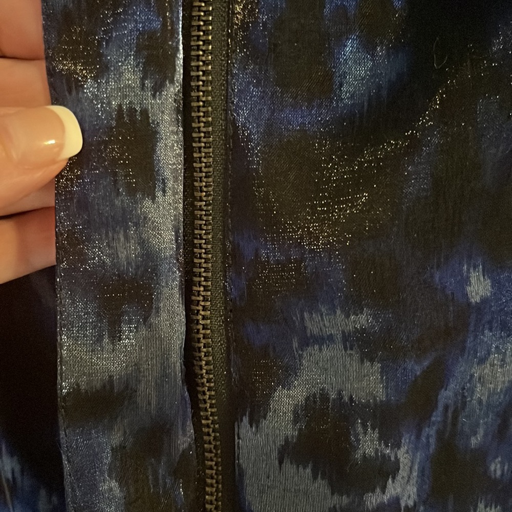 RubyRd. Dressy Blouse 
Royal/Navy hues. Size 12 
Machine Washable
NWOT - Picture 5 of 7